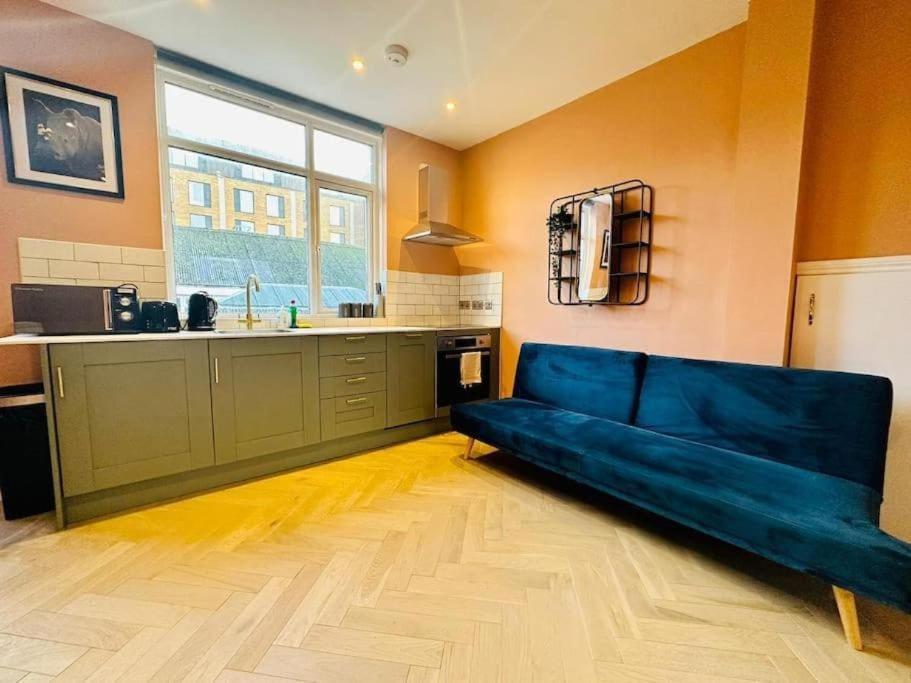 Flash Sale Special Offer Train Station 1 Bedroom Flat Bn137che05 Brighton
